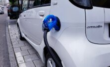 Ford elbil: En komplett guide til populære modeller, kvantitative målinger og historiske fordeler og ulemper