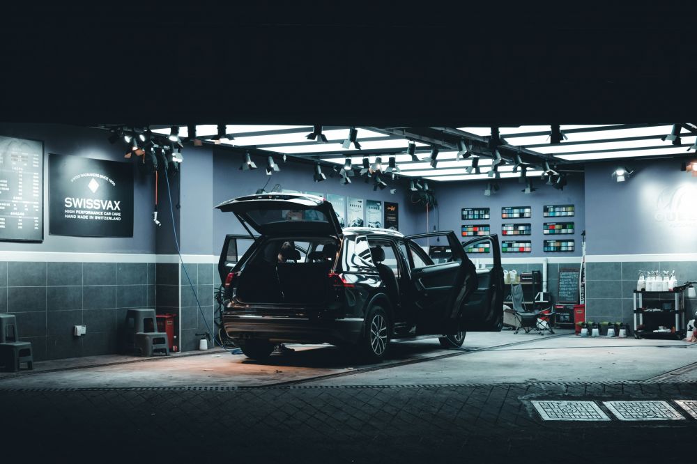 EU-kontroll på bilverksted i Tønsberg: Slik forbereder du bilen